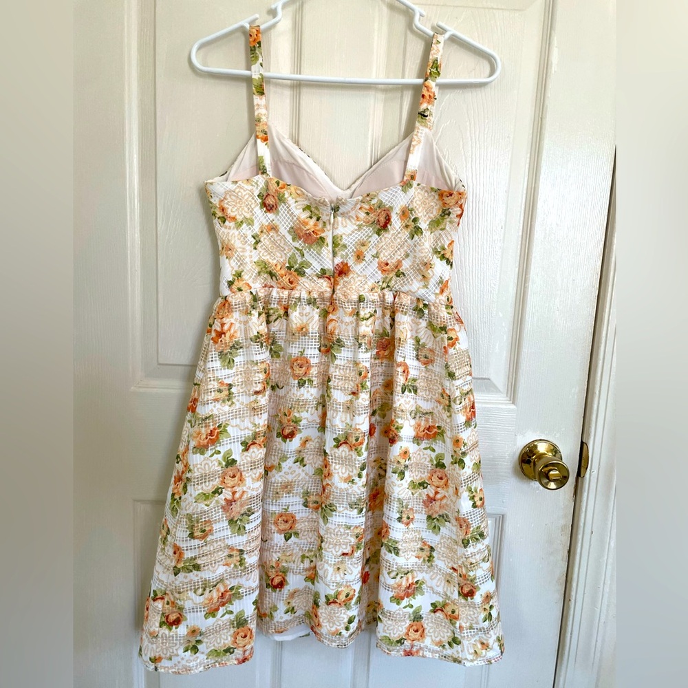 Kensie Floral Mini Dress - White and Orange - Picture 2 of 2